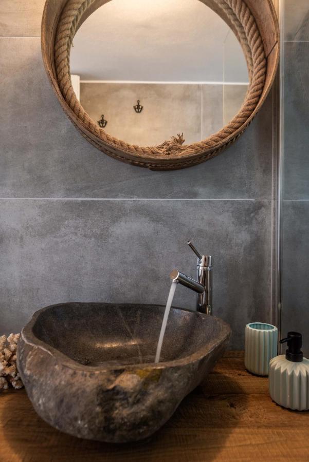 Maison Triantatria Plaka  Ngoại thất bức ảnh