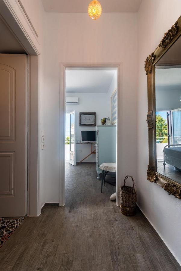 Maison Triantatria Plaka  Ngoại thất bức ảnh