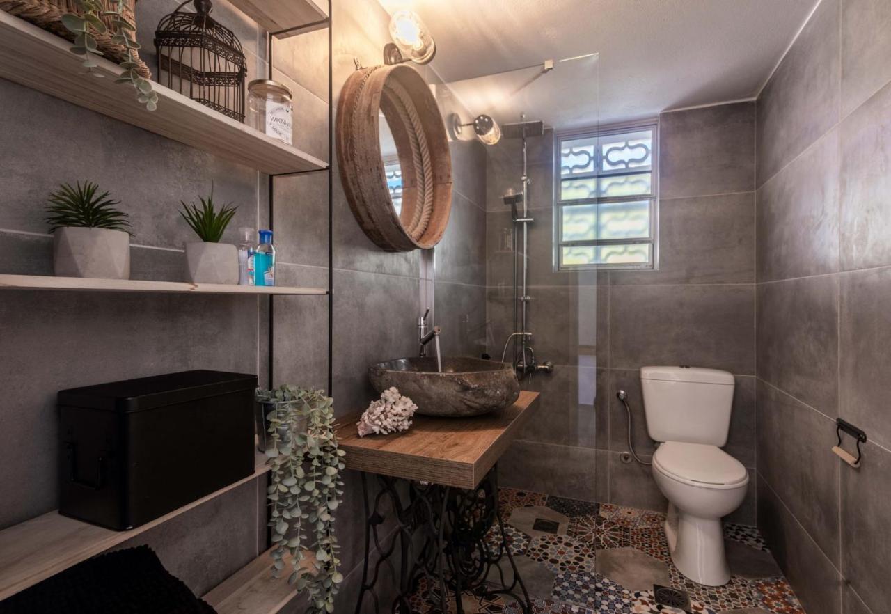Maison Triantatria Plaka  Ngoại thất bức ảnh