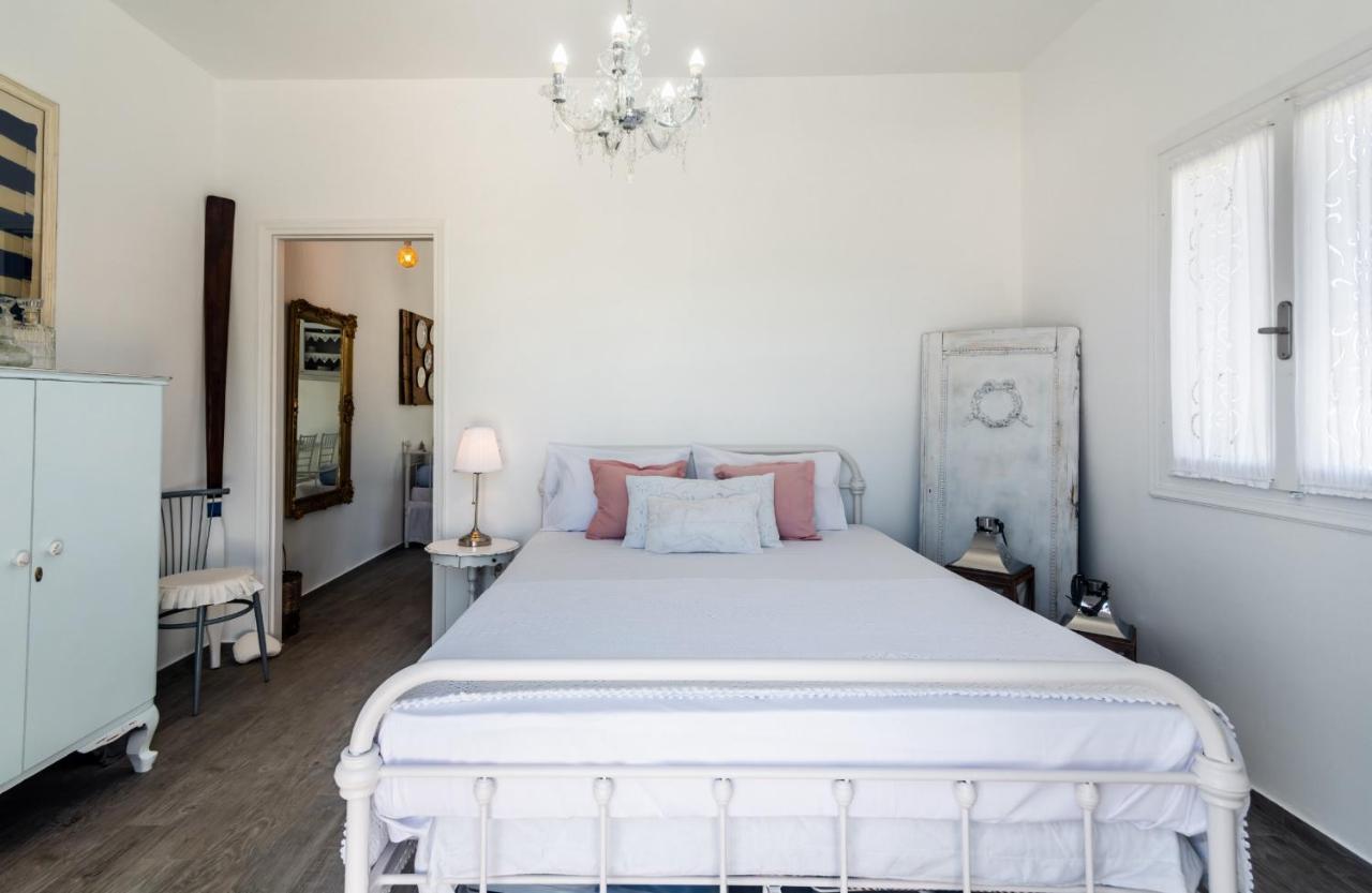 Maison Triantatria Plaka  Ngoại thất bức ảnh